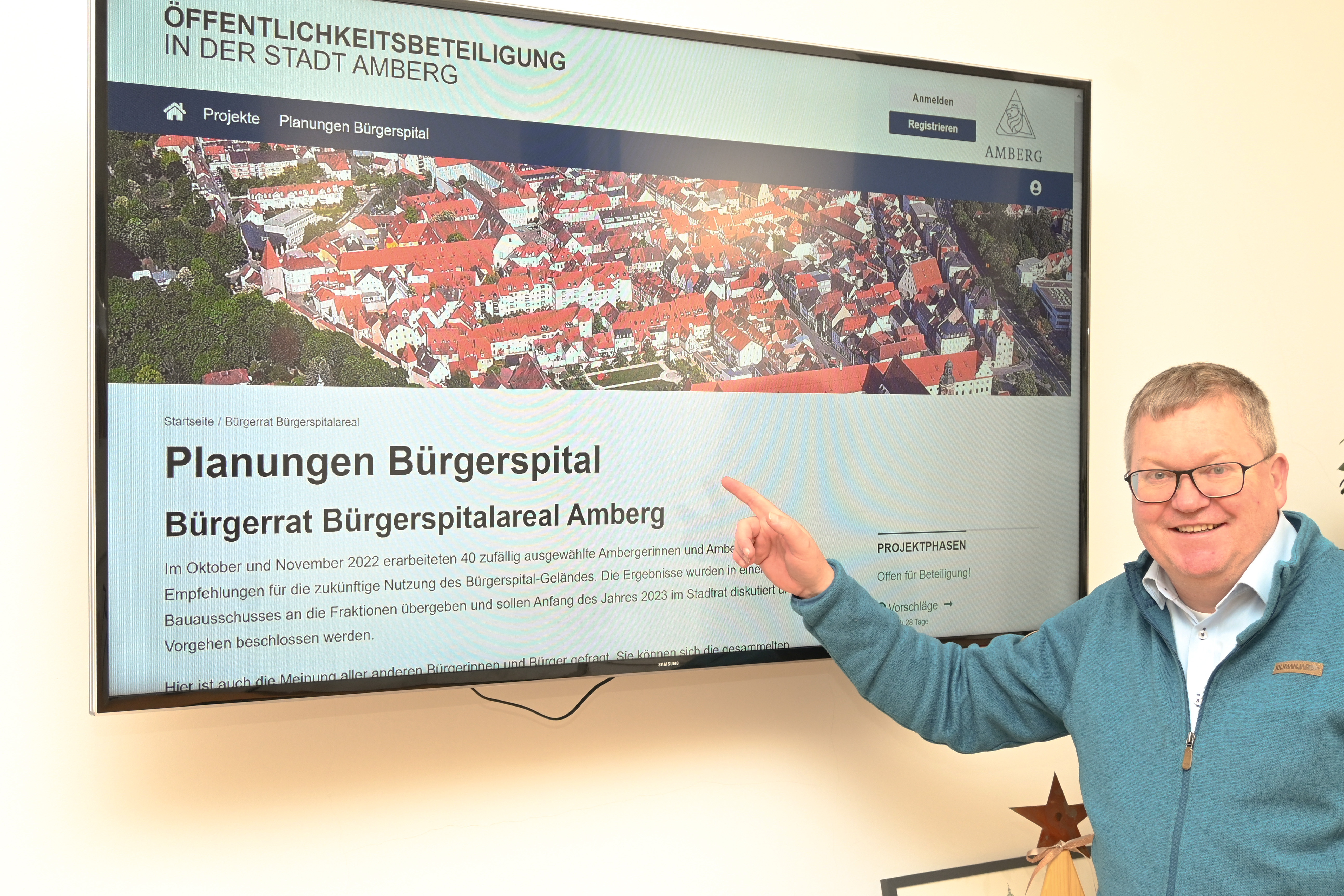 Oberbürgermeister Cerny präsentiert mitmachen.amberg.de