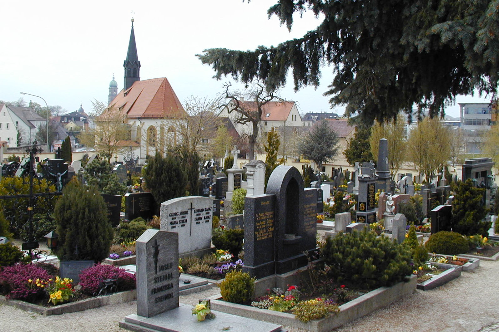 Dreifaltigkeitsfriedhof.jpg